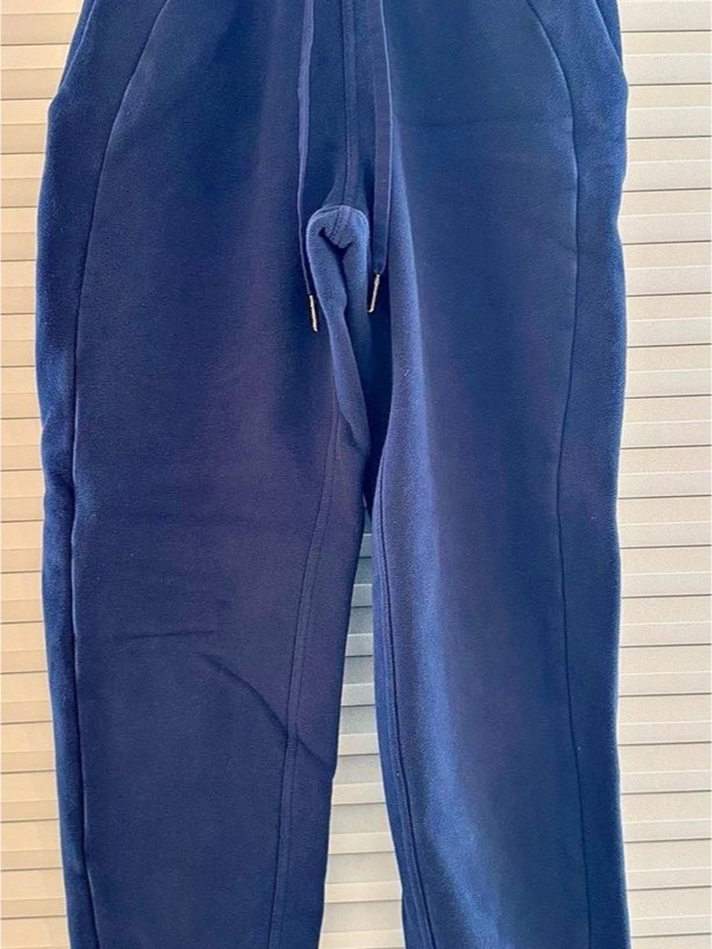 Lululemon Scuba High-Rise Jogger - Navy Blue, Size 0